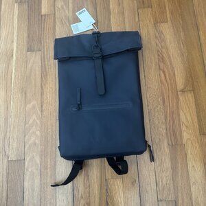 Rains Men’s Backpack Waterproof RFID Navy 18.9